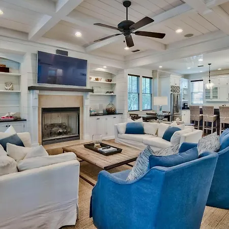 Villa Geaux'N Coastal